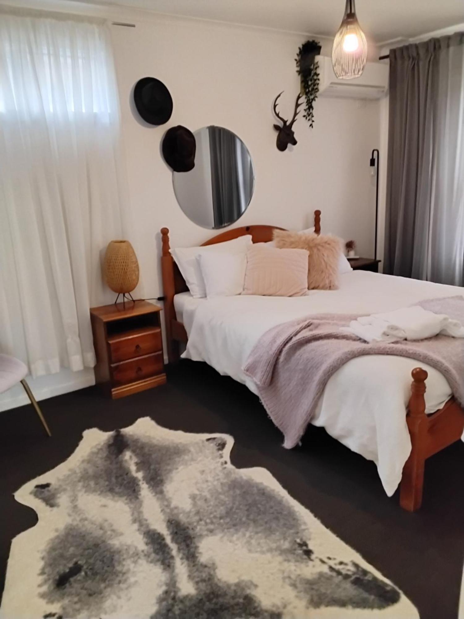 Coach House Inn Bright Szoba fotó