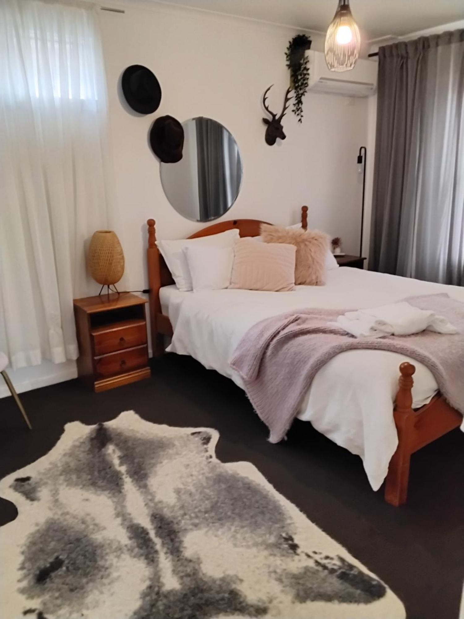 Coach House Inn Bright Szoba fotó